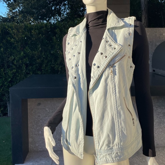 Forever 21 Studded Denim Vest - Picture 5 of 5